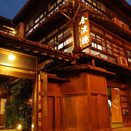 Отель Hinagu Onsen Kinparo Яцусиро Экстерьер фото