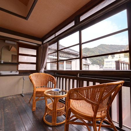 Отель Hinagu Onsen Kinparo Яцусиро Экстерьер фото