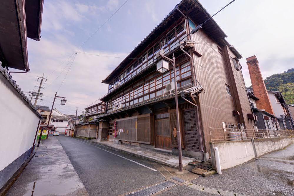 Отель Hinagu Onsen Kinparo Яцусиро Экстерьер фото