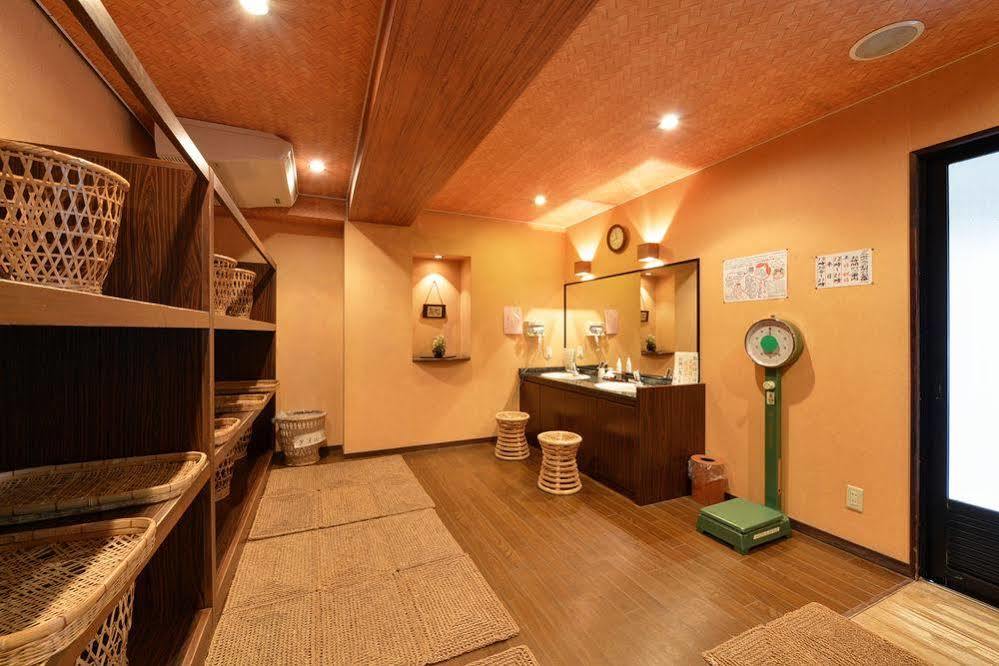 Отель Hinagu Onsen Kinparo Яцусиро Экстерьер фото