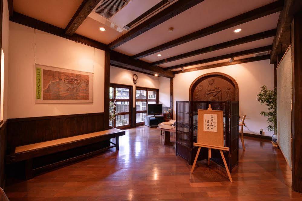 Отель Hinagu Onsen Kinparo Яцусиро Экстерьер фото